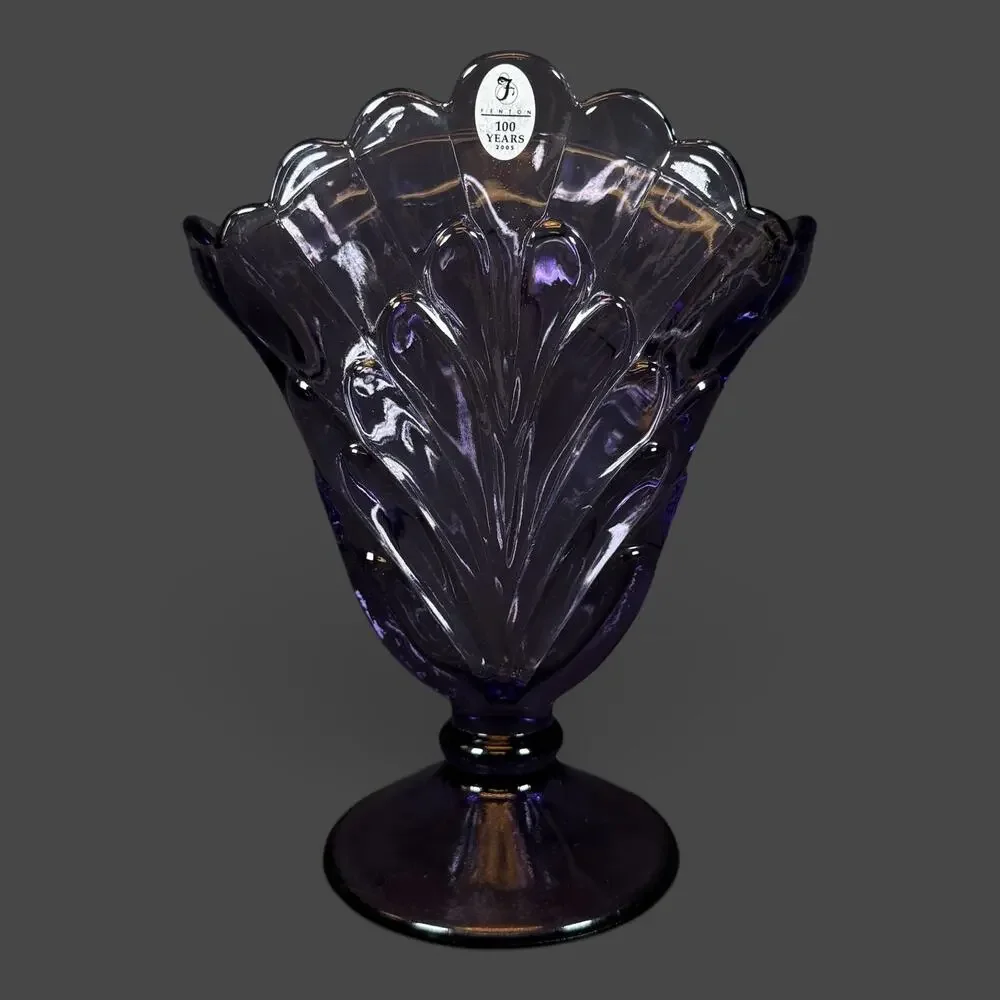 FENTON ART GLASS AMETHYST PURPLE SCALLOPED EDGE VASE 8